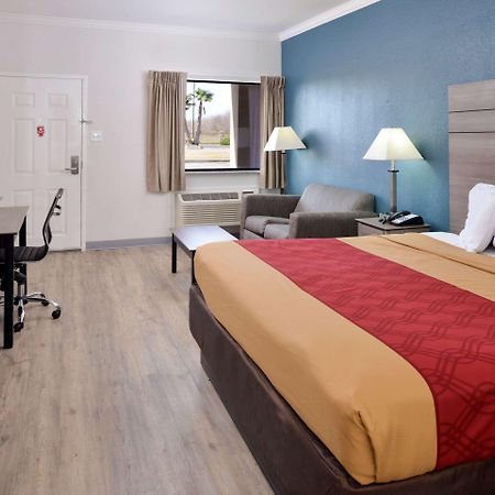 Econo Lodge Inn & Suites Port Arthur Near Sabine Pass Экстерьер фото