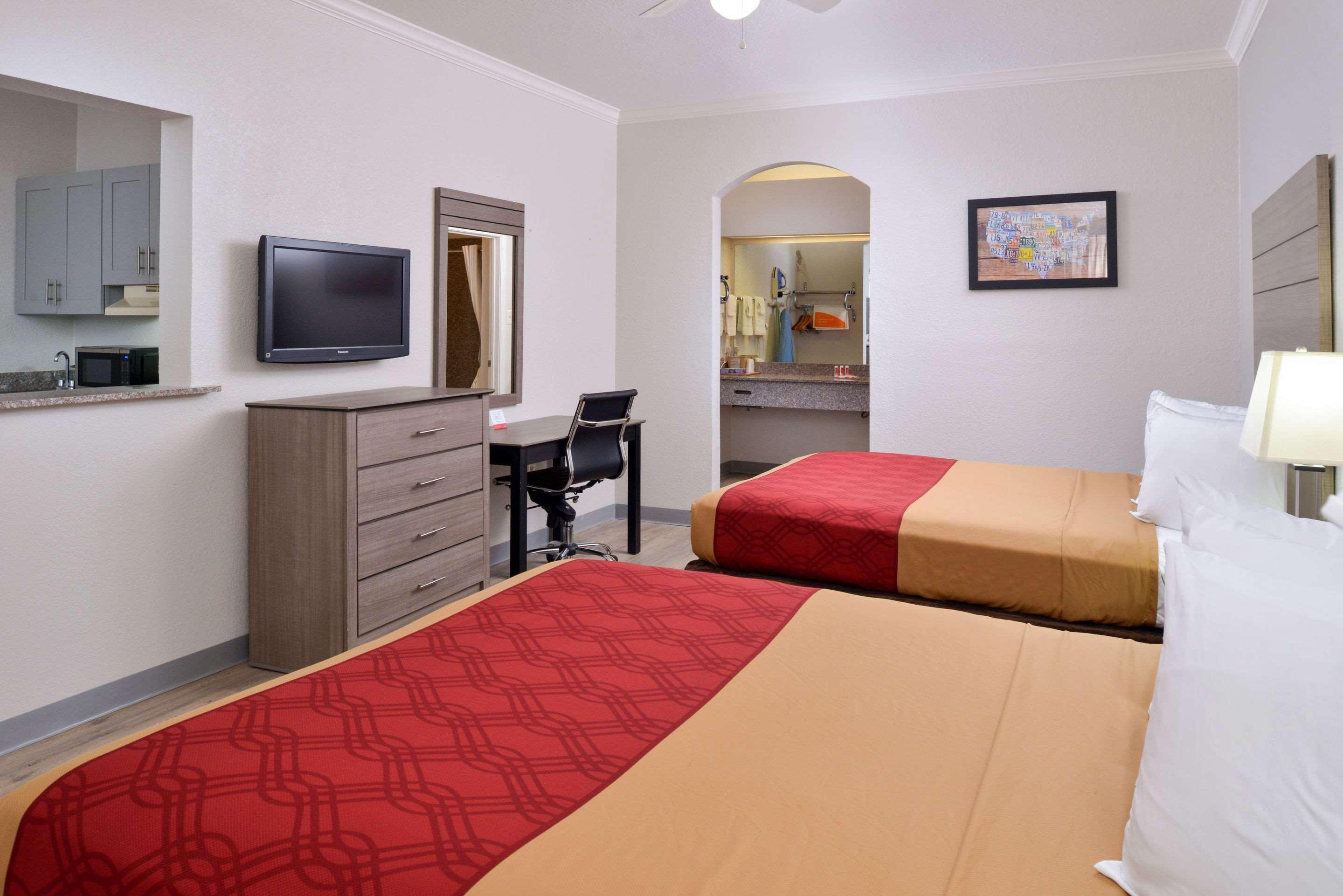 Econo Lodge Inn & Suites Port Arthur Near Sabine Pass Экстерьер фото