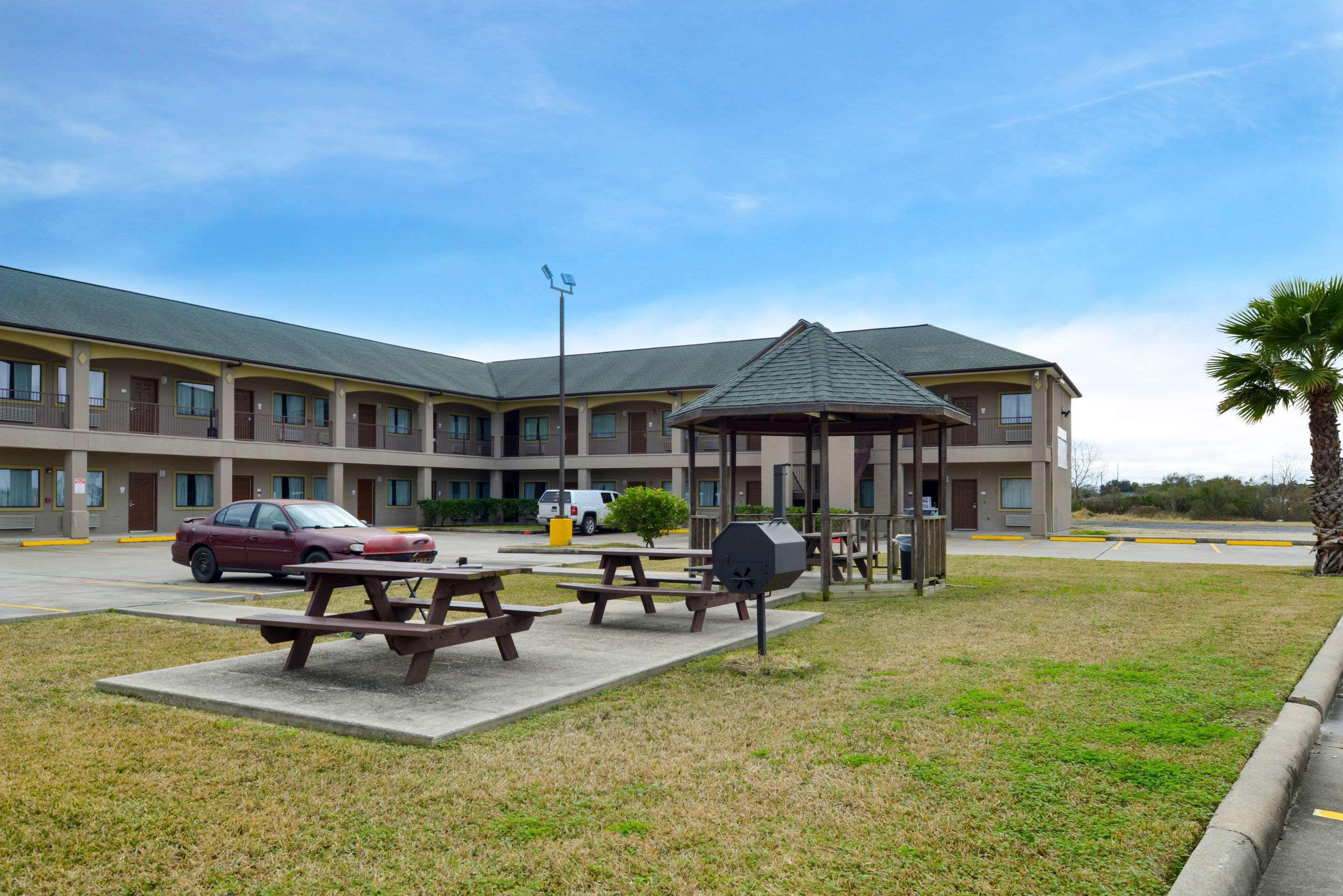 Econo Lodge Inn & Suites Port Arthur Near Sabine Pass Экстерьер фото